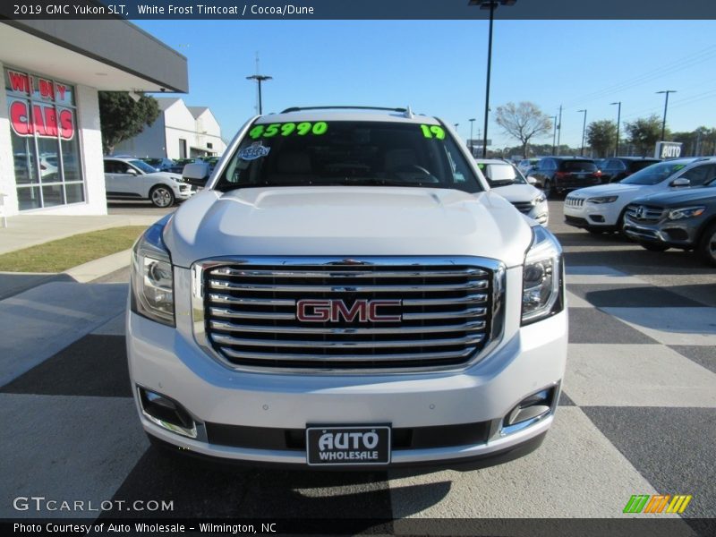 White Frost Tintcoat / Cocoa/Dune 2019 GMC Yukon SLT