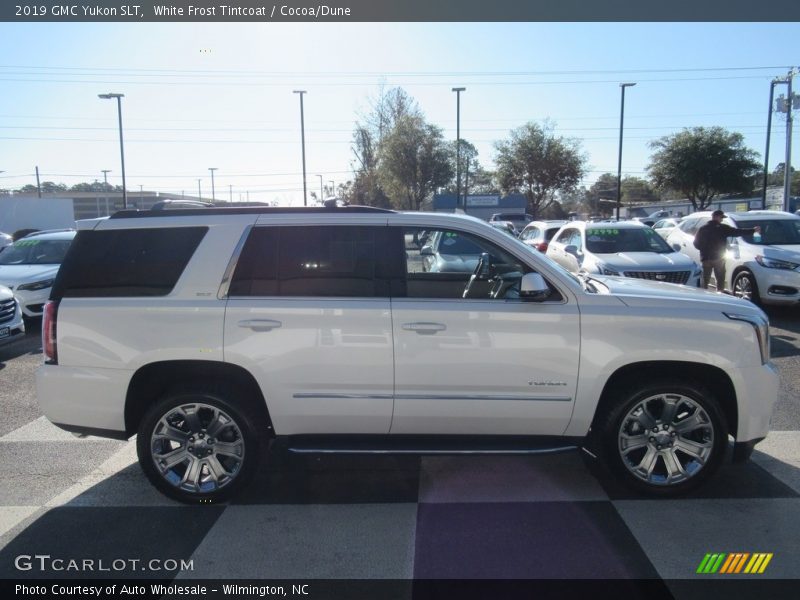White Frost Tintcoat / Cocoa/Dune 2019 GMC Yukon SLT