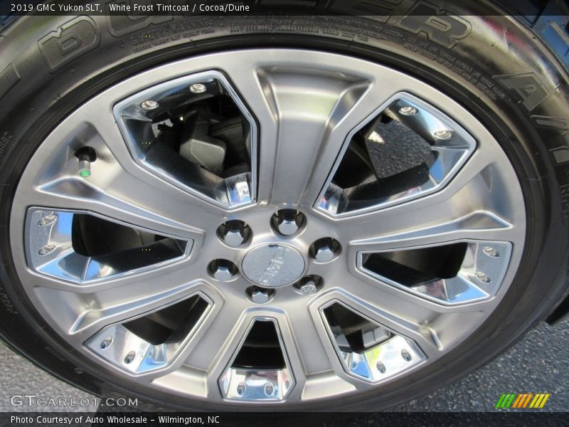 White Frost Tintcoat / Cocoa/Dune 2019 GMC Yukon SLT