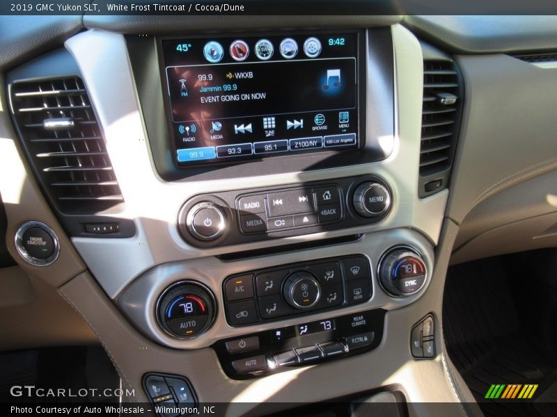 White Frost Tintcoat / Cocoa/Dune 2019 GMC Yukon SLT