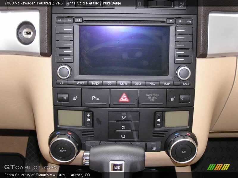 White Gold Metallic / Pure Beige 2008 Volkswagen Touareg 2 VR6