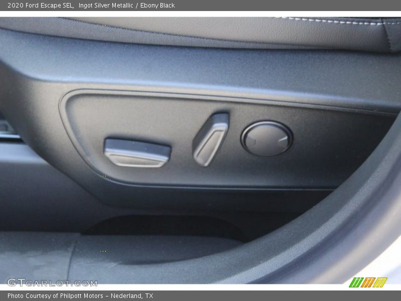 Ingot Silver Metallic / Ebony Black 2020 Ford Escape SEL