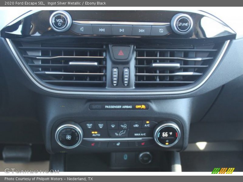 Ingot Silver Metallic / Ebony Black 2020 Ford Escape SEL