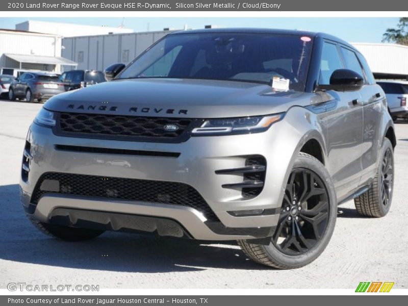 Front 3/4 View of 2020 Range Rover Evoque HSE R-Dynamic