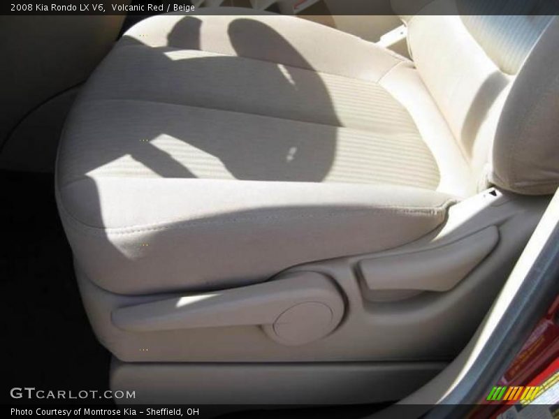 Volcanic Red / Beige 2008 Kia Rondo LX V6