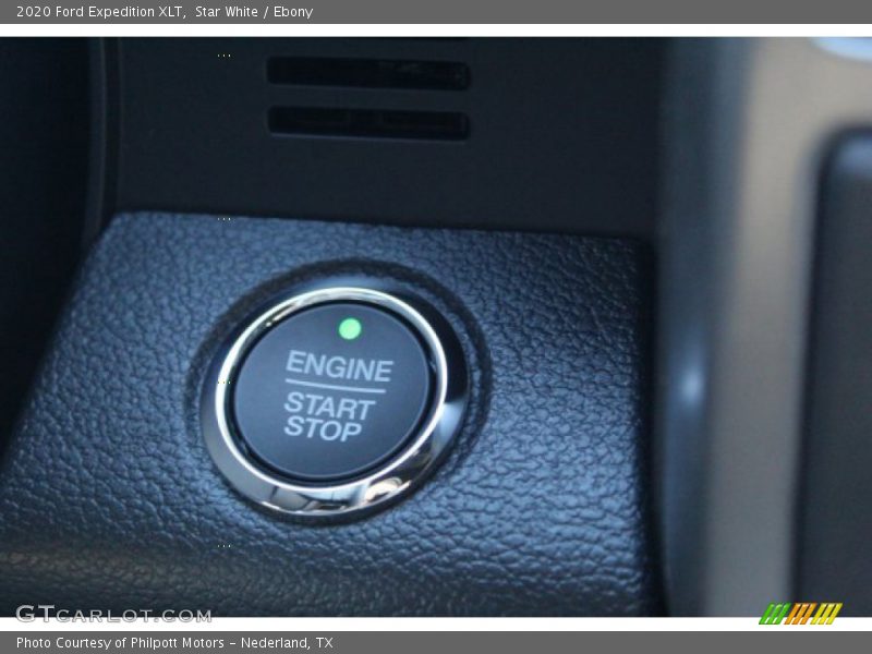 Star White / Ebony 2020 Ford Expedition XLT