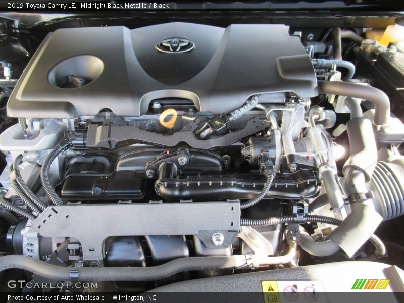 Midnight Black Metallic / Black 2019 Toyota Camry LE