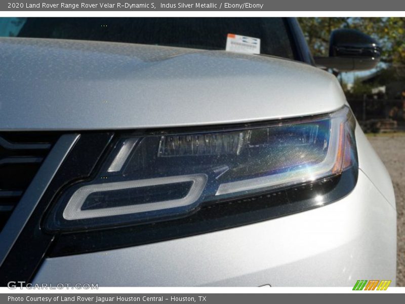 Indus Silver Metallic / Ebony/Ebony 2020 Land Rover Range Rover Velar R-Dynamic S