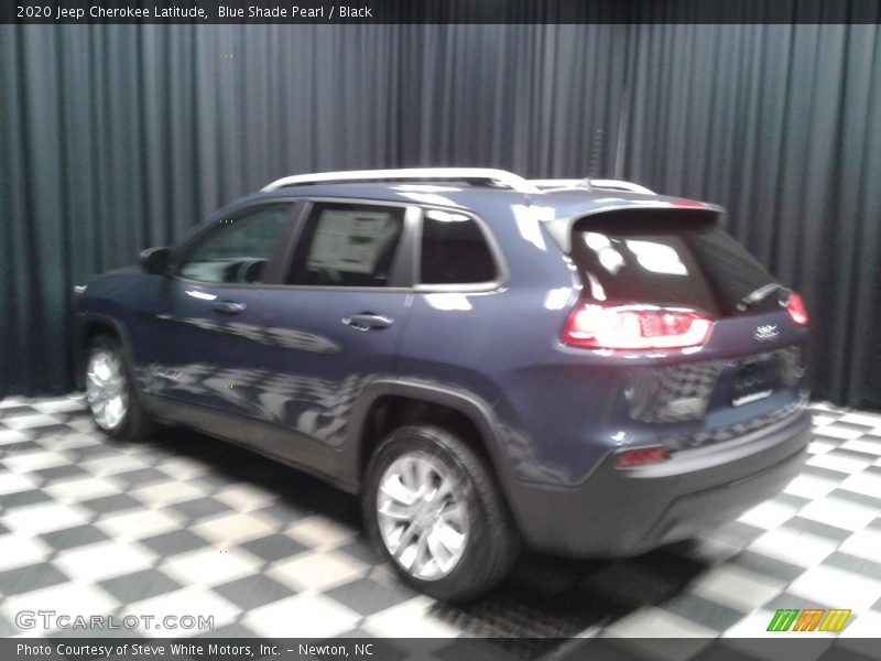 Blue Shade Pearl / Black 2020 Jeep Cherokee Latitude