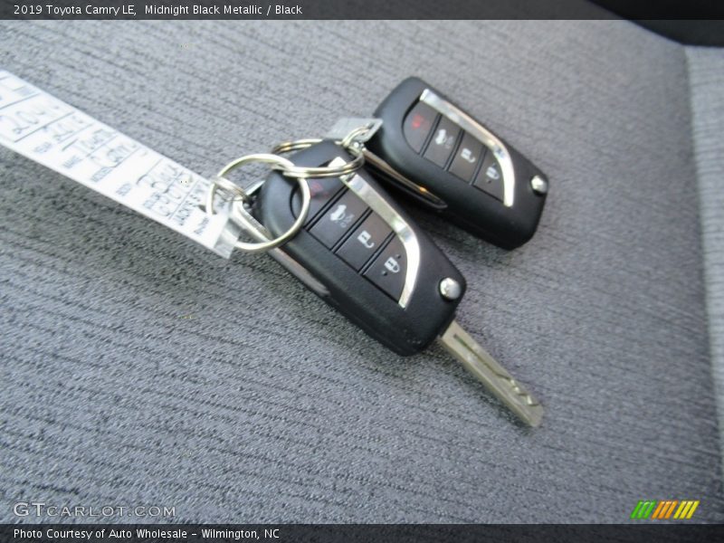 Midnight Black Metallic / Black 2019 Toyota Camry LE