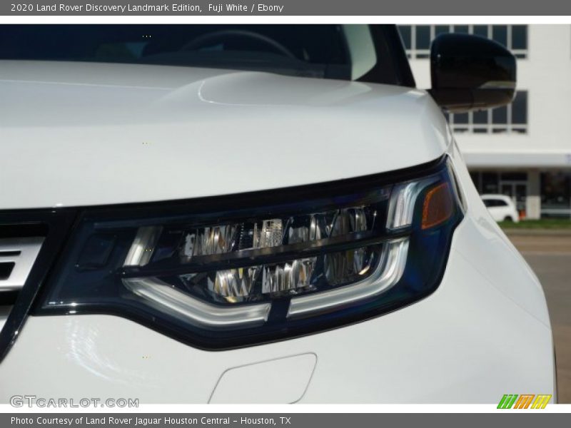 Fuji White / Ebony 2020 Land Rover Discovery Landmark Edition
