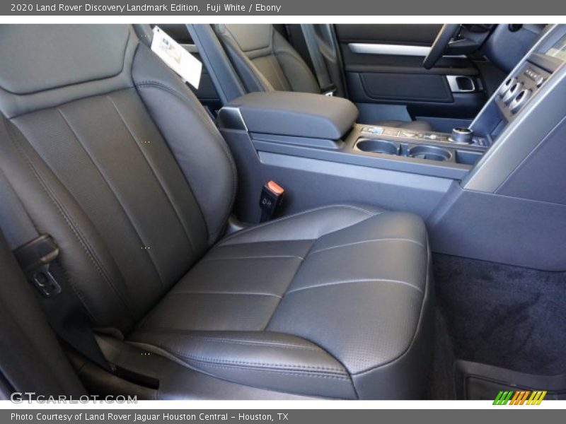 Fuji White / Ebony 2020 Land Rover Discovery Landmark Edition
