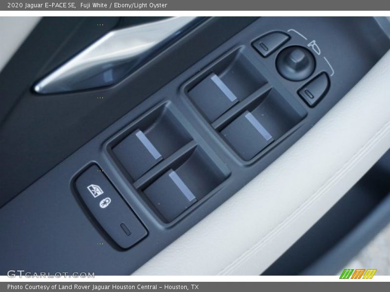 Fuji White / Ebony/Light Oyster 2020 Jaguar E-PACE SE