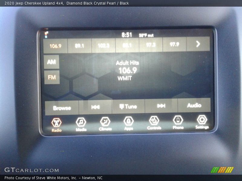 Diamond Black Crystal Pearl / Black 2020 Jeep Cherokee Upland 4x4