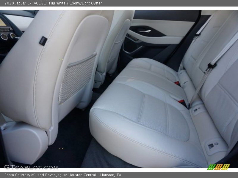 Fuji White / Ebony/Light Oyster 2020 Jaguar E-PACE SE