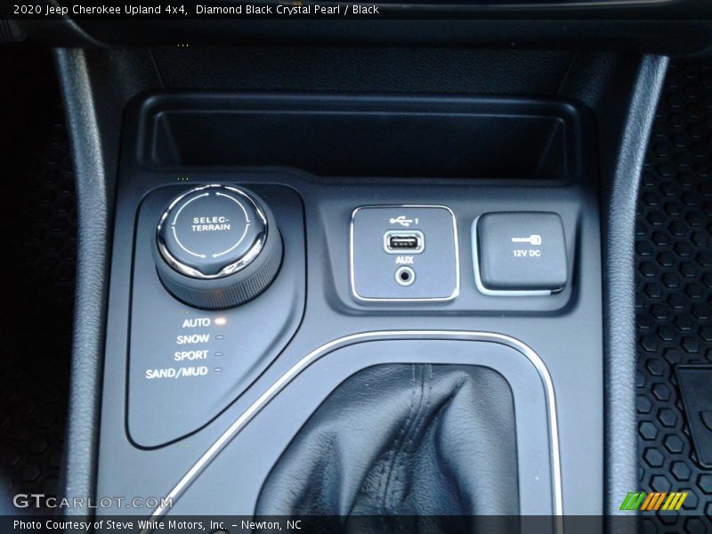 Diamond Black Crystal Pearl / Black 2020 Jeep Cherokee Upland 4x4