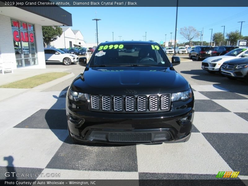 Diamond Black Crystal Pearl / Black 2019 Jeep Grand Cherokee Altitude