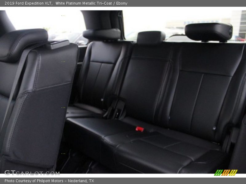 White Platinum Metallic Tri-Coat / Ebony 2019 Ford Expedition XLT