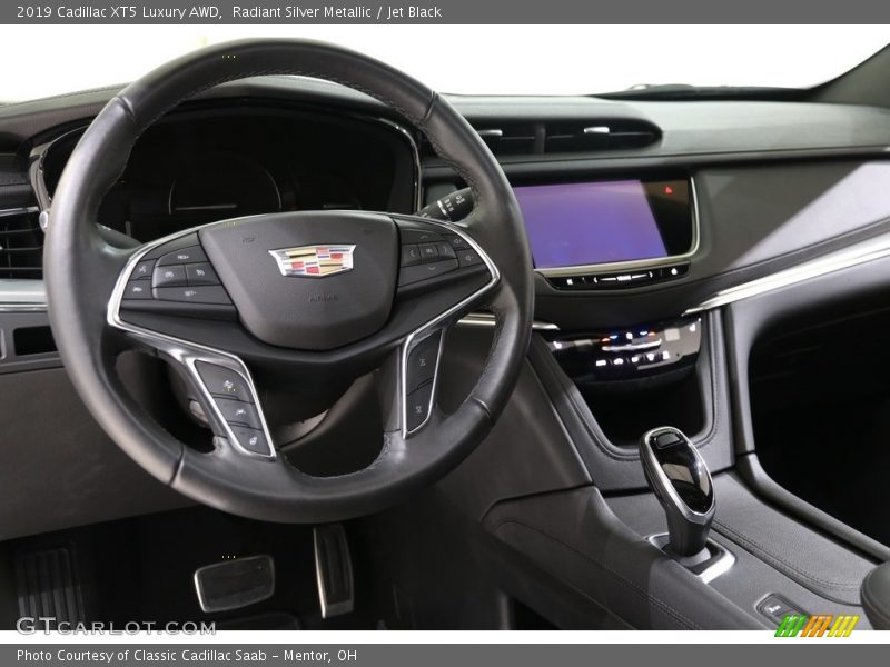 Dashboard of 2019 XT5 Luxury AWD