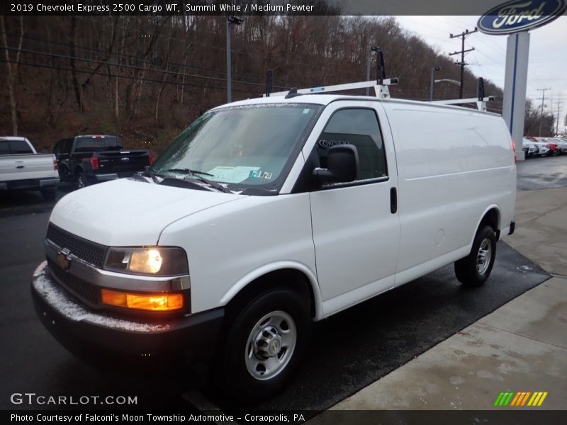 Summit White / Medium Pewter 2019 Chevrolet Express 2500 Cargo WT