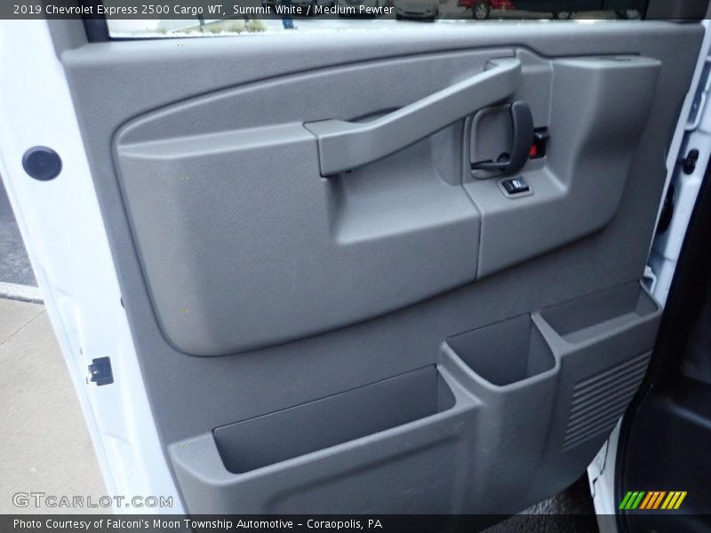 Summit White / Medium Pewter 2019 Chevrolet Express 2500 Cargo WT