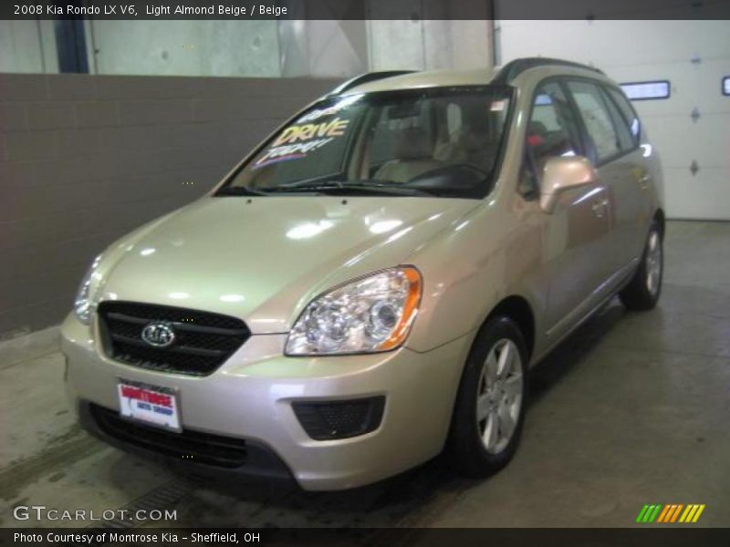 Light Almond Beige / Beige 2008 Kia Rondo LX V6