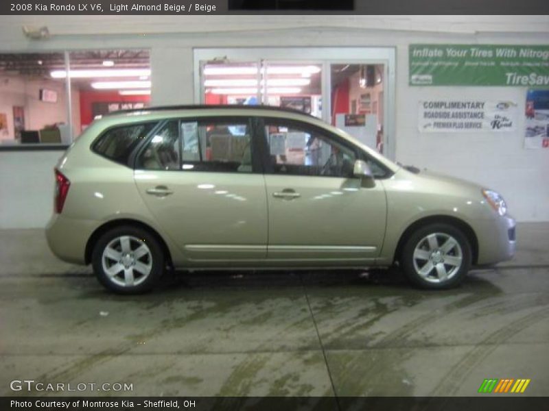 Light Almond Beige / Beige 2008 Kia Rondo LX V6