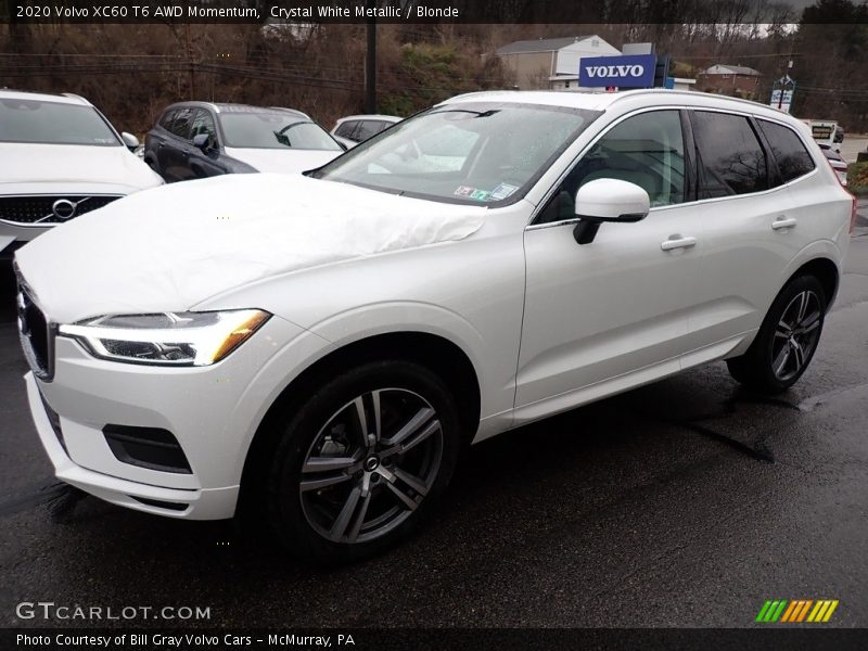 Crystal White Metallic / Blonde 2020 Volvo XC60 T6 AWD Momentum