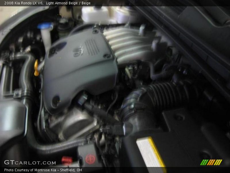 Light Almond Beige / Beige 2008 Kia Rondo LX V6