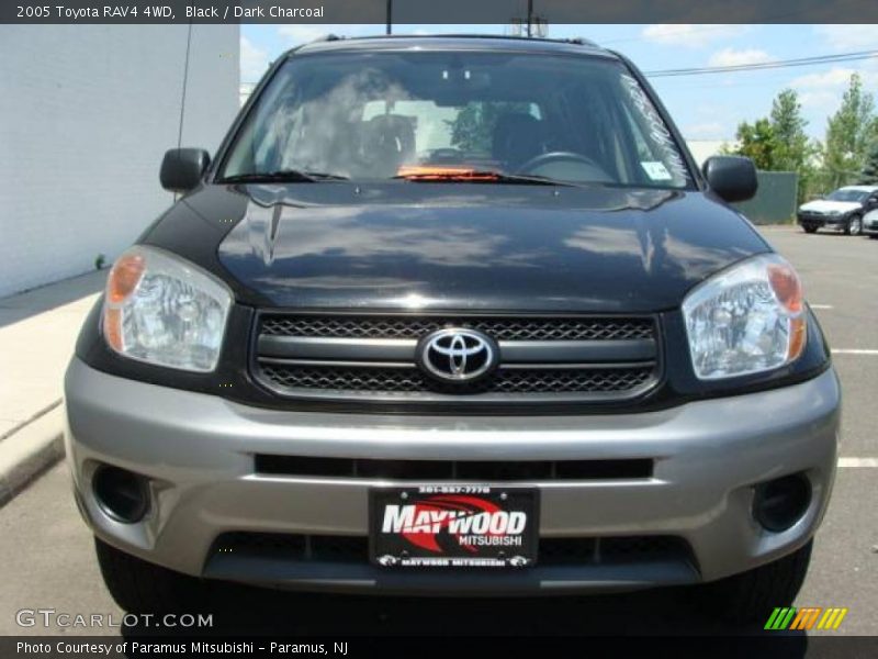 Black / Dark Charcoal 2005 Toyota RAV4 4WD