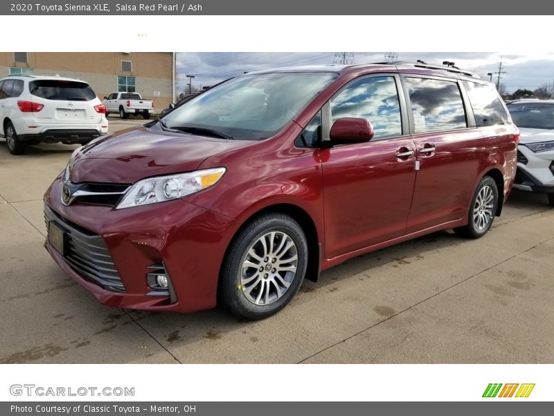 Salsa Red Pearl / Ash 2020 Toyota Sienna XLE