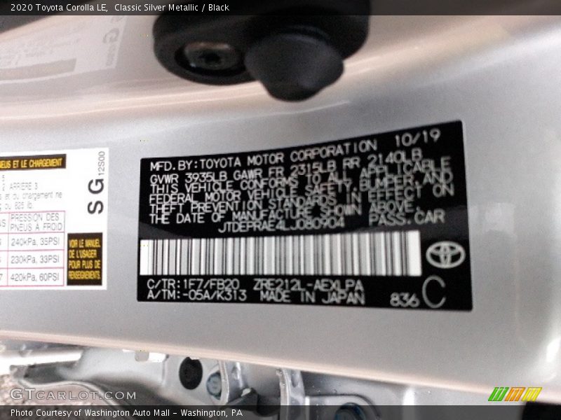 Classic Silver Metallic / Black 2020 Toyota Corolla LE