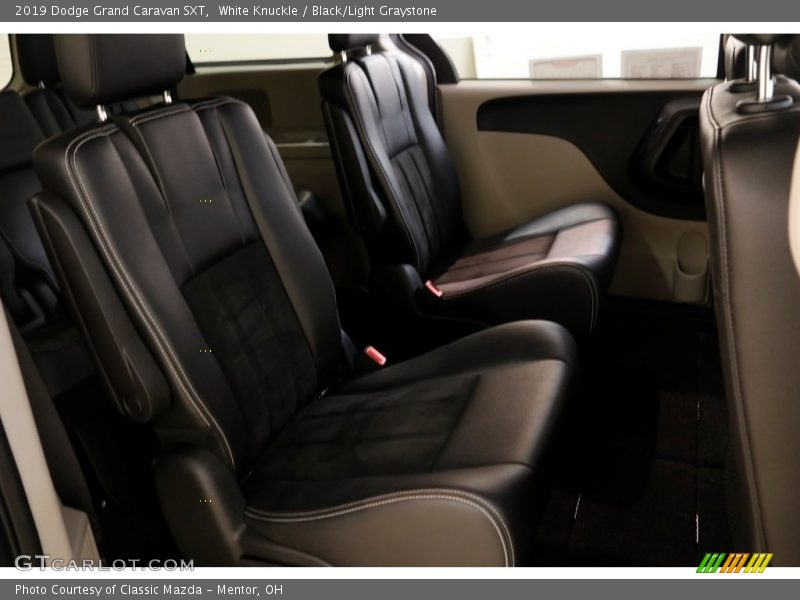 White Knuckle / Black/Light Graystone 2019 Dodge Grand Caravan SXT