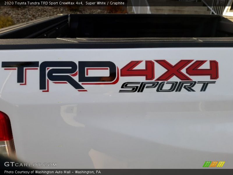 Super White / Graphite 2020 Toyota Tundra TRD Sport CrewMax 4x4
