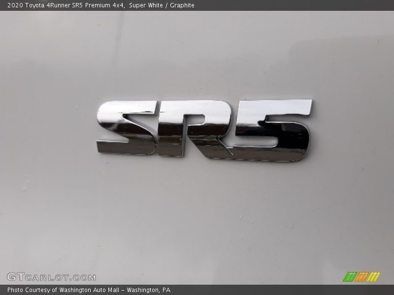 Super White / Graphite 2020 Toyota 4Runner SR5 Premium 4x4