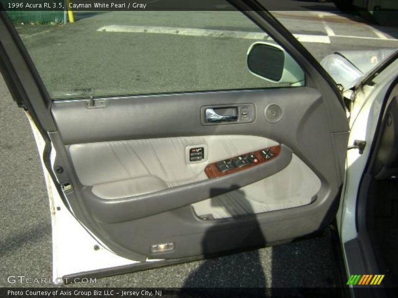 Cayman White Pearl / Gray 1996 Acura RL 3.5