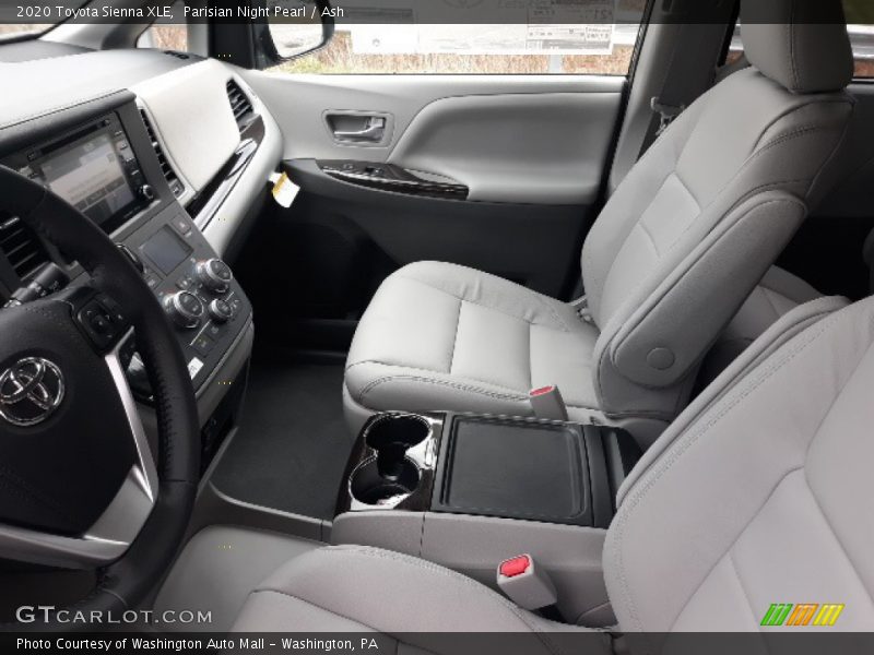 Front Seat of 2020 Sienna XLE