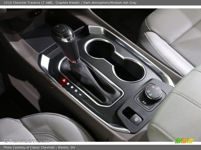 Graphite Metallic / Dark Atmosphere/Medium Ash Gray 2019 Chevrolet Traverse LT AWD