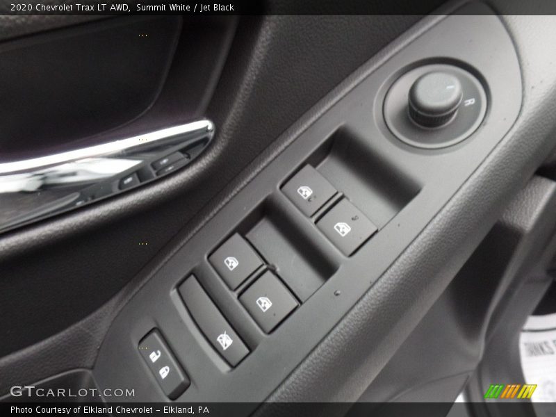 Summit White / Jet Black 2020 Chevrolet Trax LT AWD