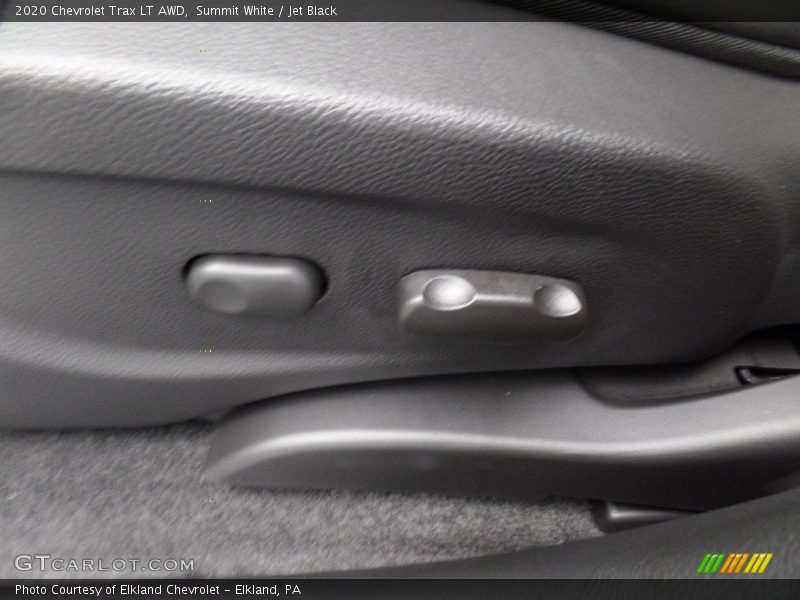 Summit White / Jet Black 2020 Chevrolet Trax LT AWD