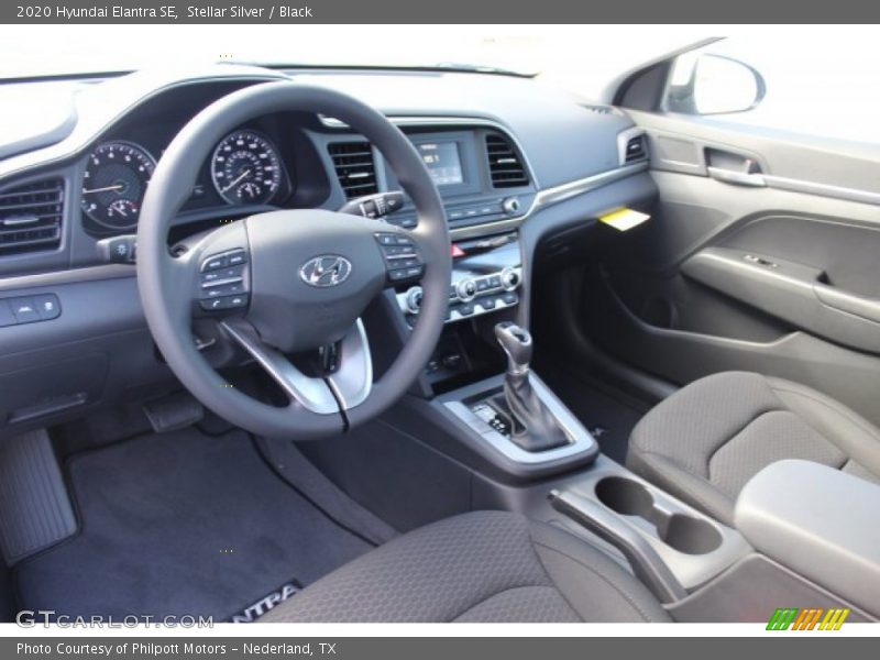 Stellar Silver / Black 2020 Hyundai Elantra SE