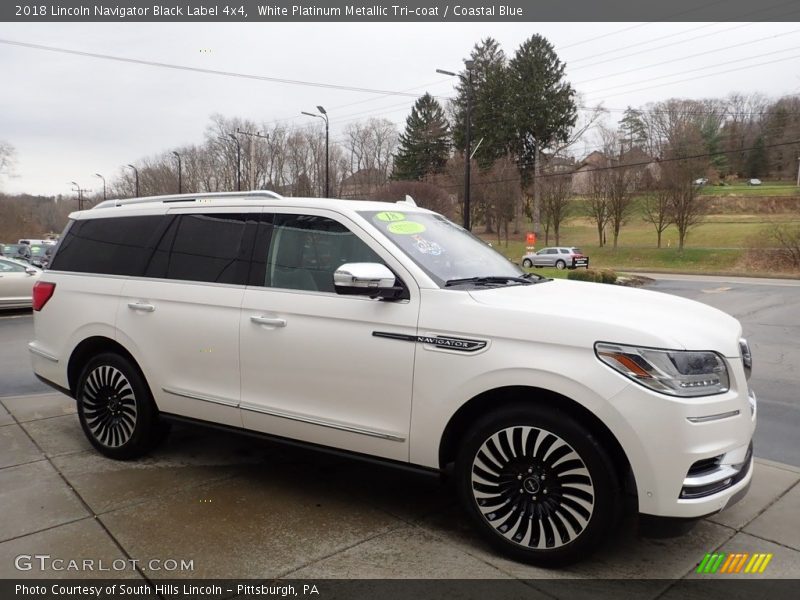 Front 3/4 View of 2018 Navigator Black Label 4x4