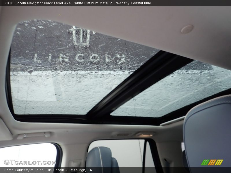 White Platinum Metallic Tri-coat / Coastal Blue 2018 Lincoln Navigator Black Label 4x4