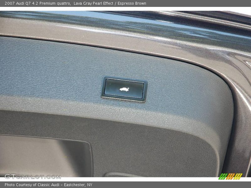 Lava Gray Pearl Effect / Espresso Brown 2007 Audi Q7 4.2 Premium quattro