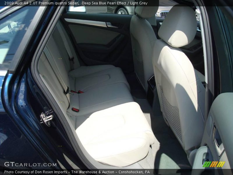 2009 A4 2.0T Premium quattro Sedan Light Grey Interior