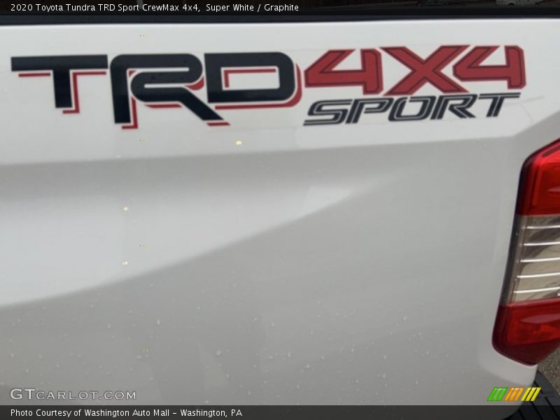 Super White / Graphite 2020 Toyota Tundra TRD Sport CrewMax 4x4