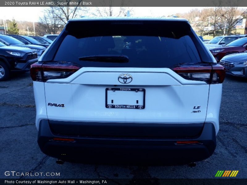 Super White / Black 2020 Toyota RAV4 LE AWD