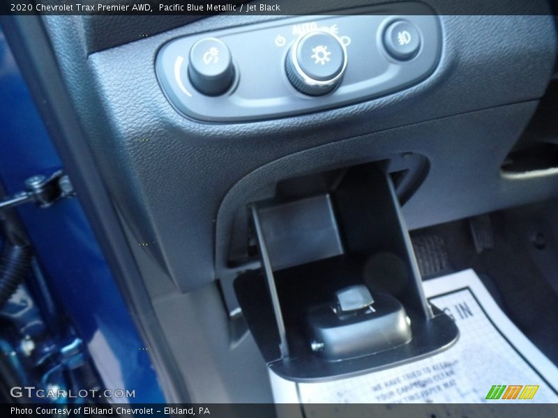 Pacific Blue Metallic / Jet Black 2020 Chevrolet Trax Premier AWD