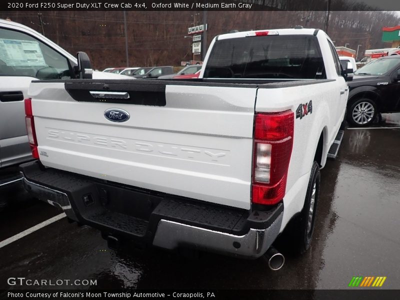 Oxford White / Medium Earth Gray 2020 Ford F250 Super Duty XLT Crew Cab 4x4