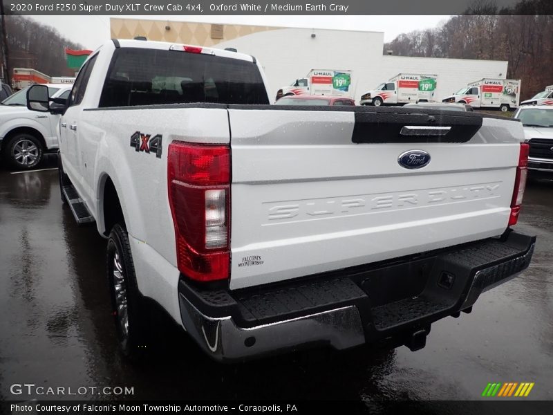 Oxford White / Medium Earth Gray 2020 Ford F250 Super Duty XLT Crew Cab 4x4